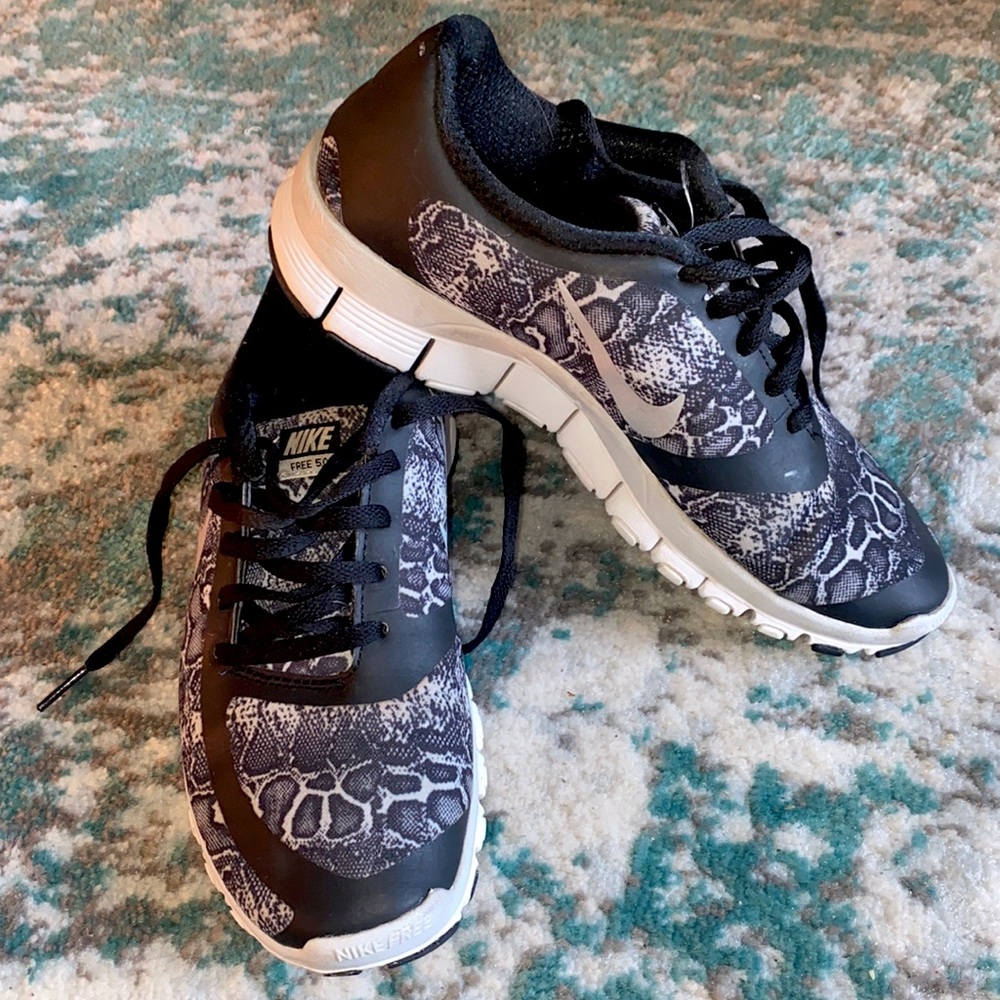 snake print Nike free run 5.0 running shoes